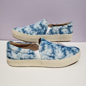 Madden Girl Blue White Tie Dyed Women's Slip On Shoes Sz 10M
